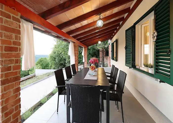 Kristina Istra Holiday home