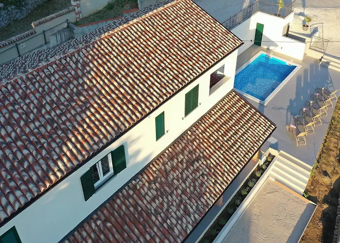 Kristina Istra Holiday home *