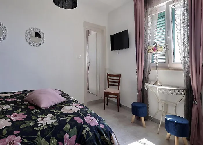 Kristina Istra Holiday home